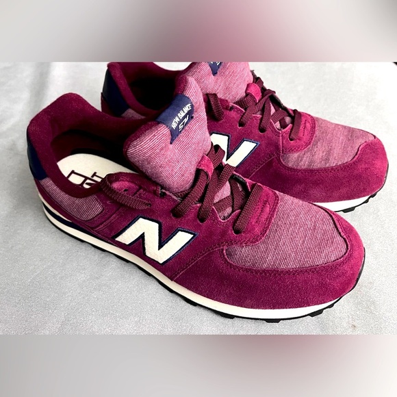 New Balance cherry and Navy Sneakers - Picture 1 of 7